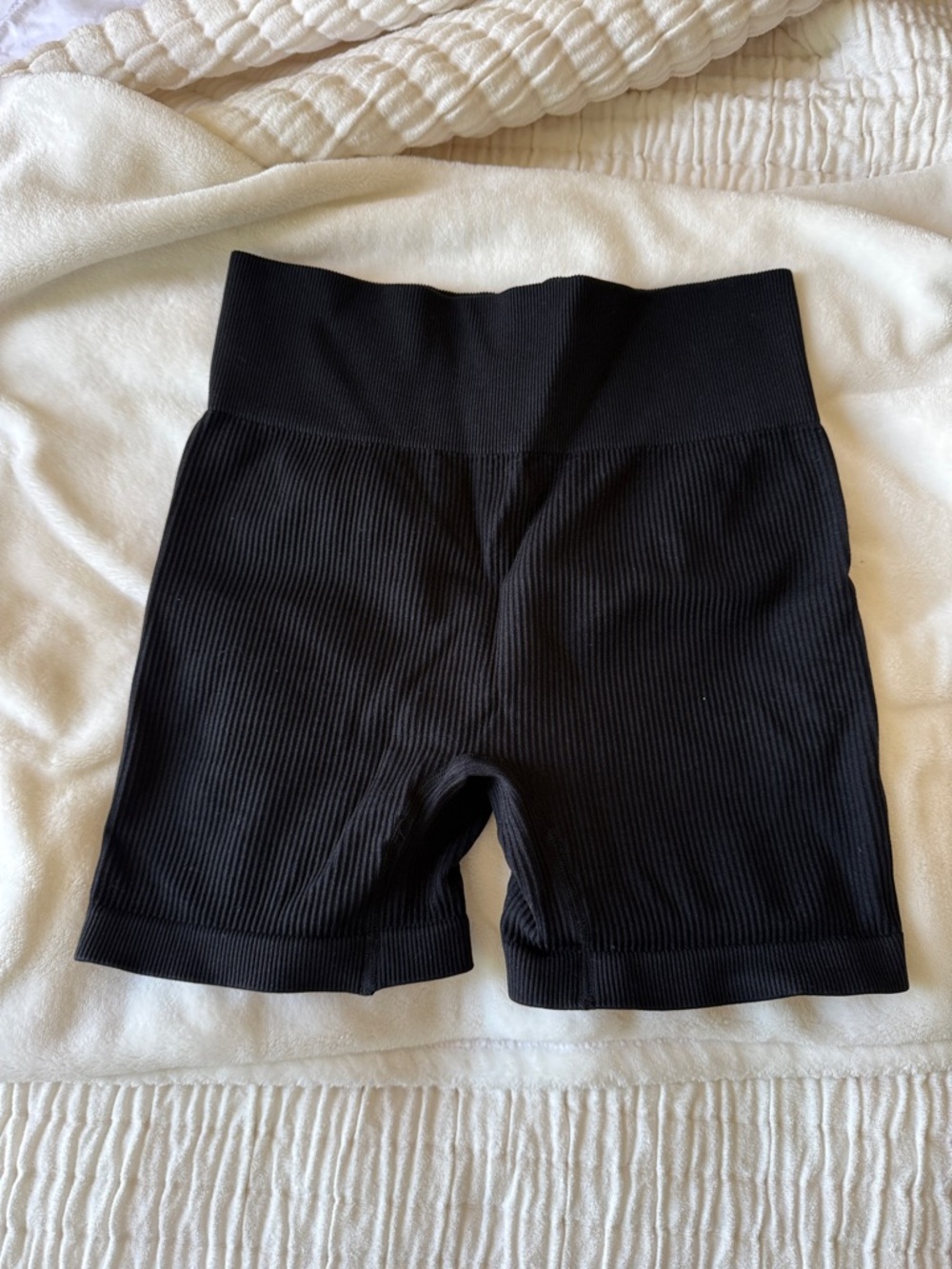 Amazon Ribbed High-Waist Bike Shorts - Black